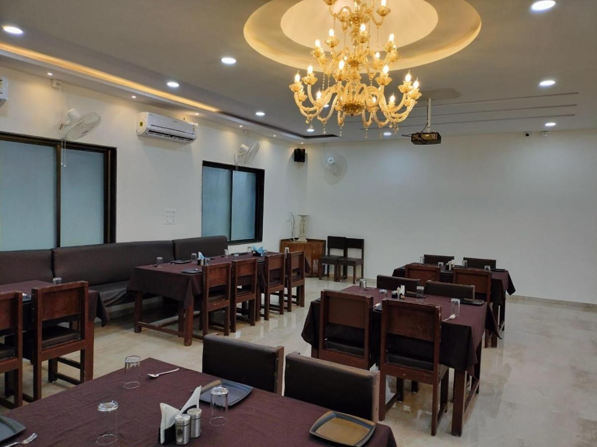 Hotel Satkar International Chhindwara Bagian luar foto