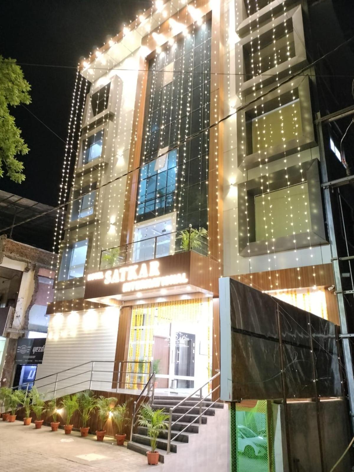 Hotel Satkar International Chhindwara Bagian luar foto
