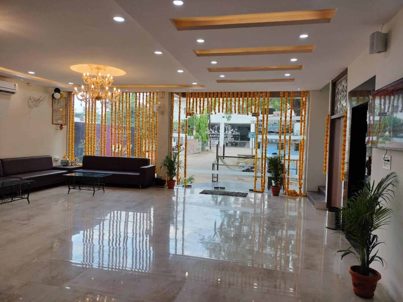 Hotel Satkar International Chhindwara Bagian luar foto