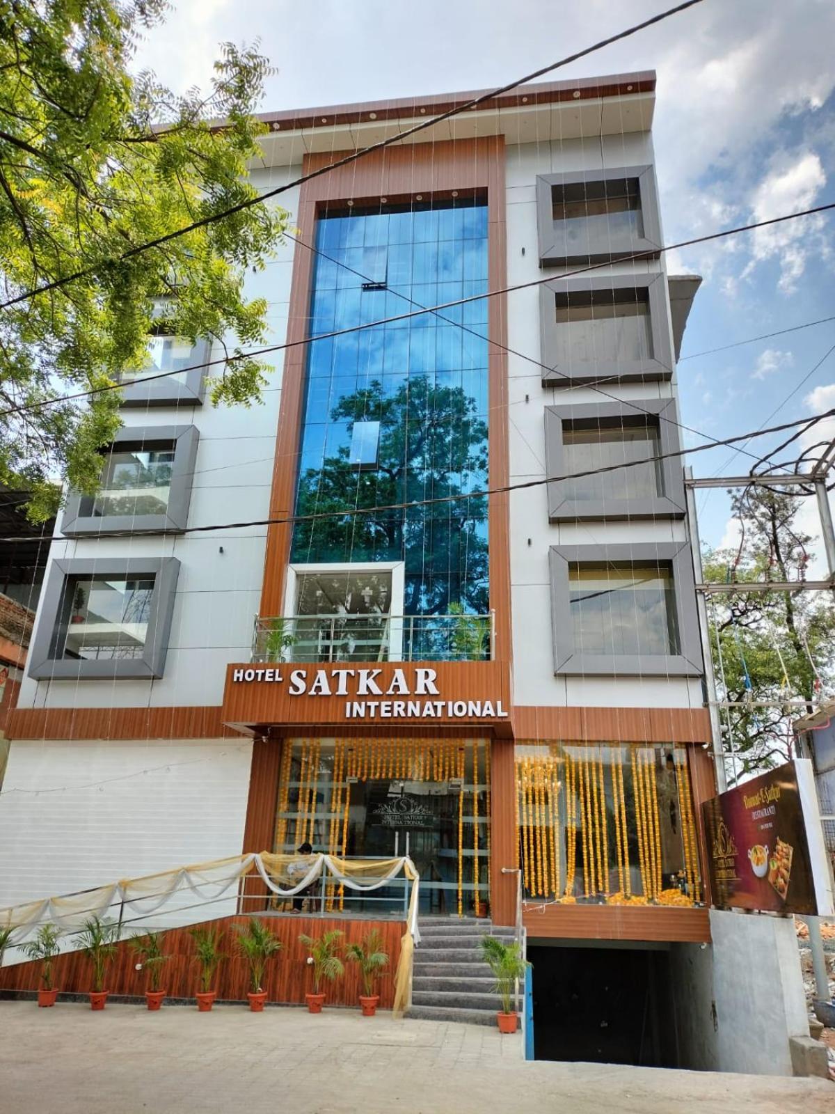 Hotel Satkar International Chhindwara Bagian luar foto